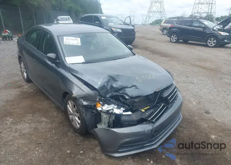 2015 Volkswagen Jetta 1.8T Se z USA, uszkodzony, nr VIN 3VWD17AJ5FM234930